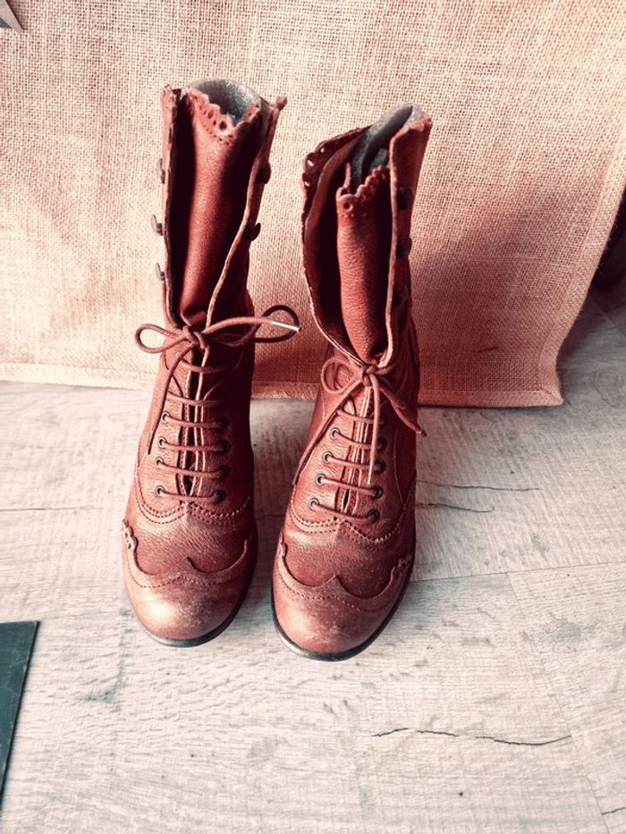 Chaussure à lacets neuve - photo numéro 4