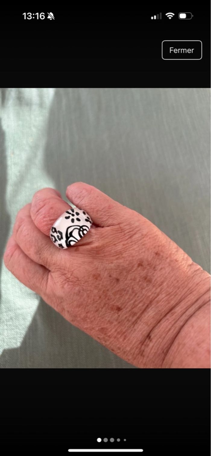 Lot de bagues noires et blanches - photo numéro 4