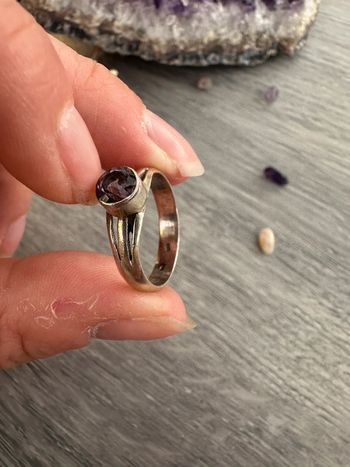 Bague en argent et améthyste véritable - Pierre naturelle