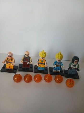 Lot 5 figurines dragon ball type lego