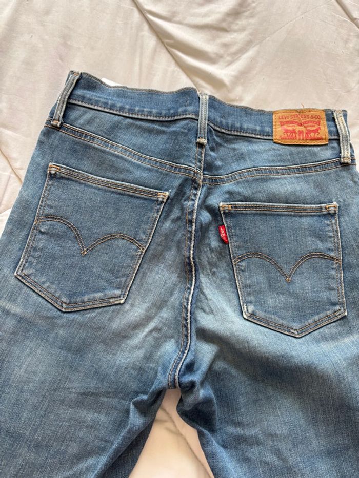 Jean Levi’s slimming skinny slim fit bleu destroy mi taille haute taille M/38 L30 - photo numéro 13