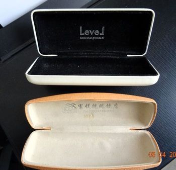 Lot 2 etui a lunette