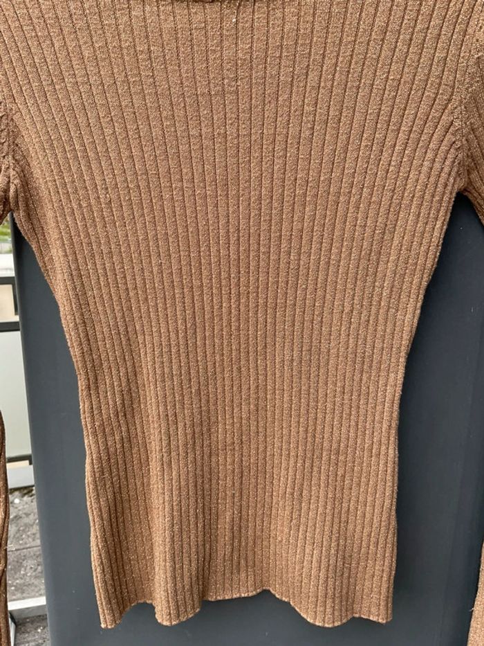 Petit pull doré - photo numéro 2