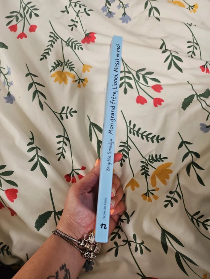Livre 📖  mon grand frère, Lionel Messi et moi neuf - photo numéro 3