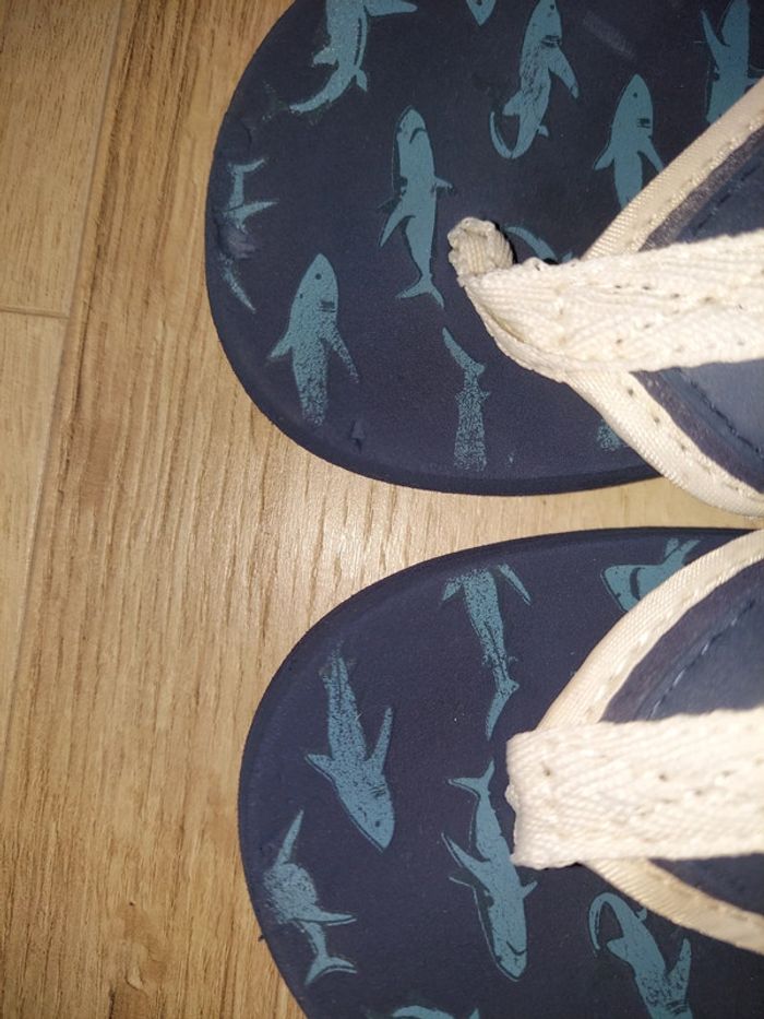 Tong garçon P 33/34 bon état - photo numéro 3