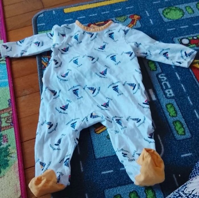 6 pyjamas 3 mois - photo numéro 6