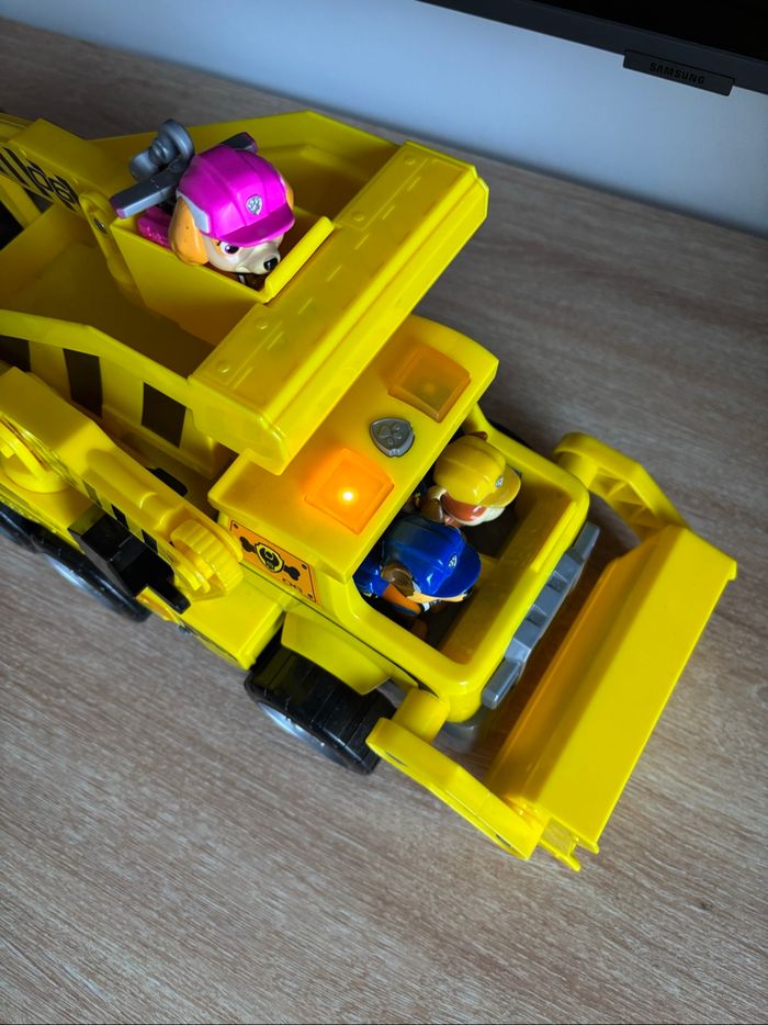 Gros camion Ruben chantier de la patrouille avec Stella et Chase - photo numéro 3