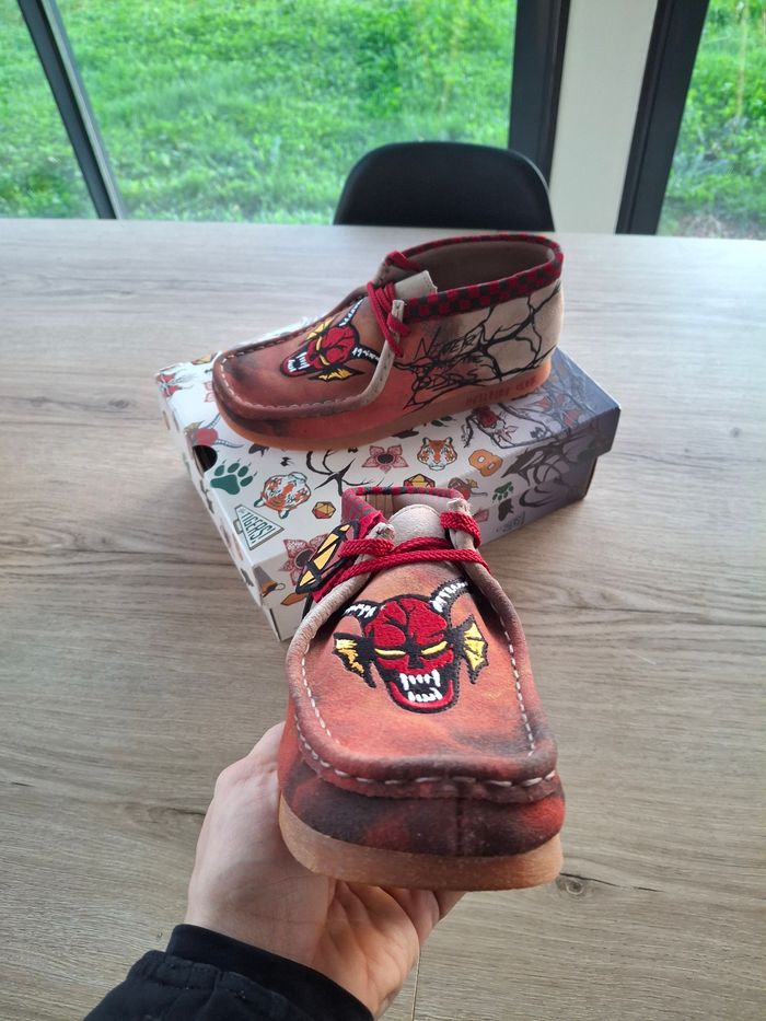 Clarks Wallabe Cuir de Nubuck Stranger Things T38 Neuve - photo numéro 3