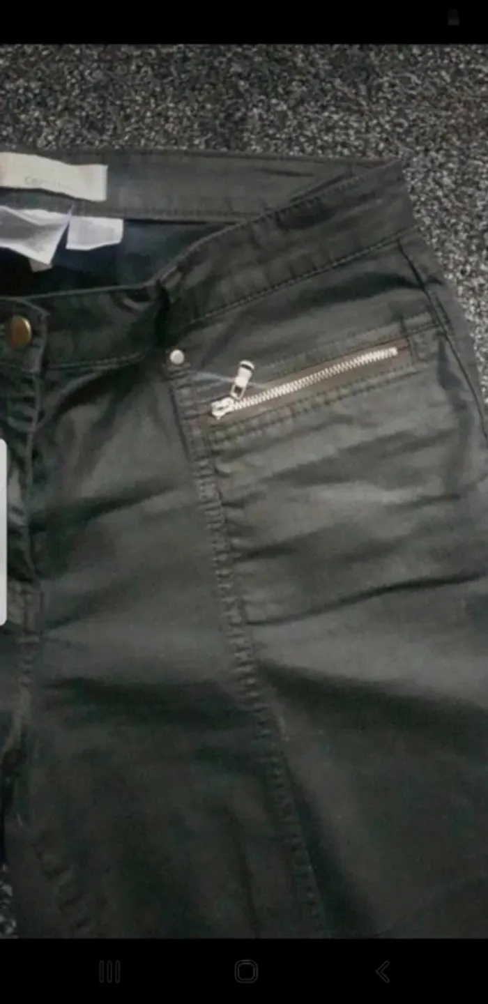 Pantalon femme taille 40
Noir
Allessa W - photo numéro 2