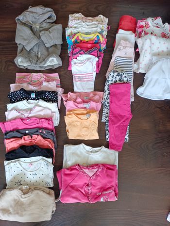 Lot1 vêtements fille 6 mois
