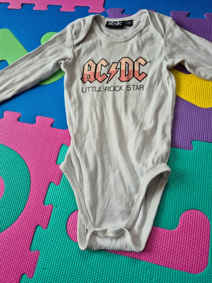 Lot de 2 bodies, ML. 24m - photo numéro 8