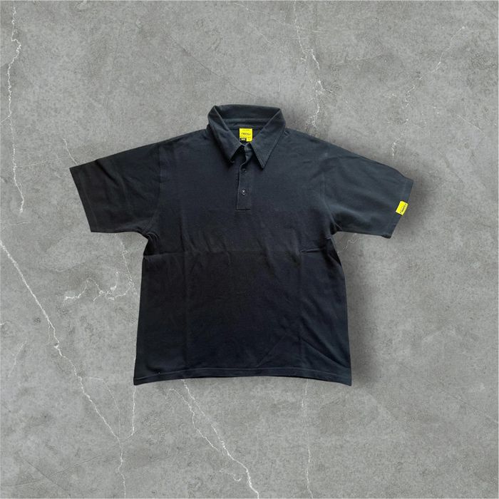 Polo homme de la marque Mavic . Taille L . Couleur noir .Très bon état