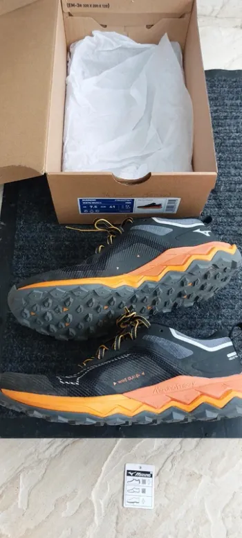 Mizuno chaussures basket trail 41