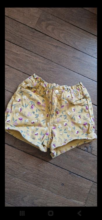 Short 4 ans