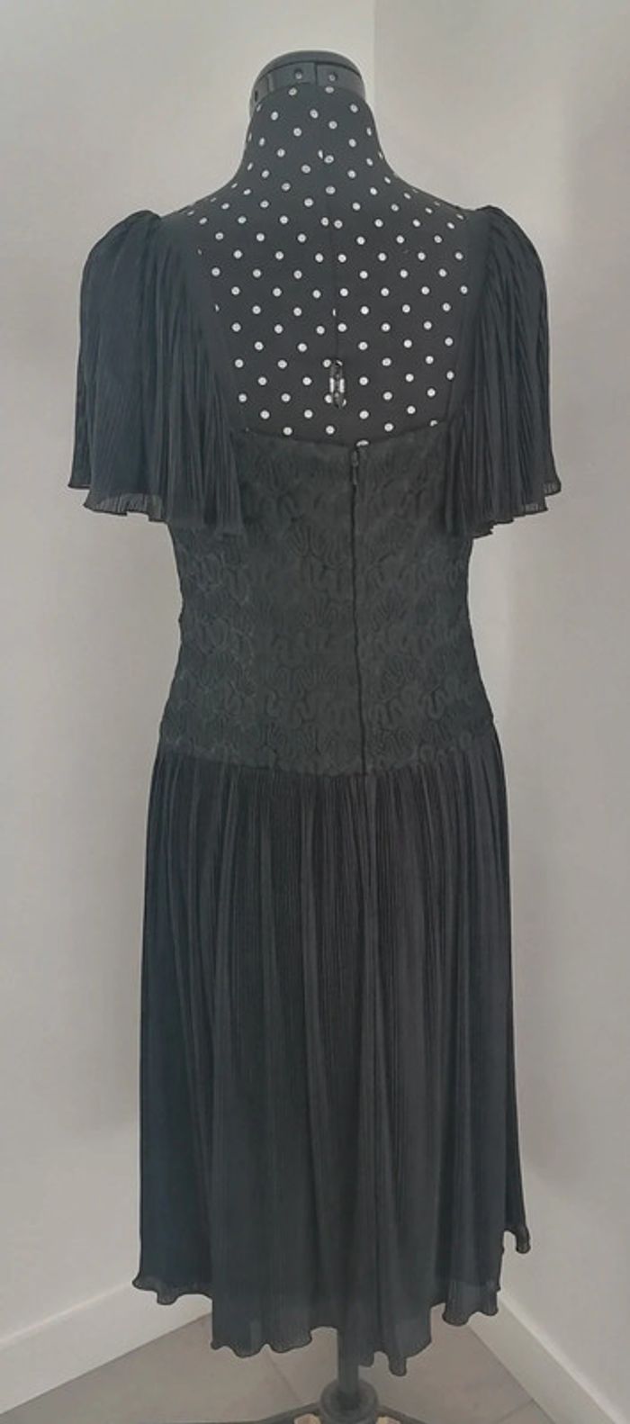 Robe longue noir Vintage dentelle plissée Taillr 40 Cocktail Hoffmann - photo numéro 5