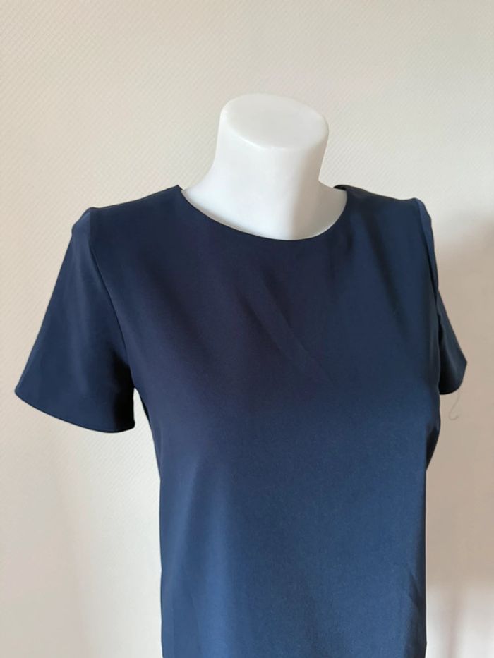 Robe d’été en très bon état bleu marine taille S mango - photo numéro 2
