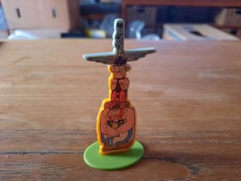 Kinder asterix totem