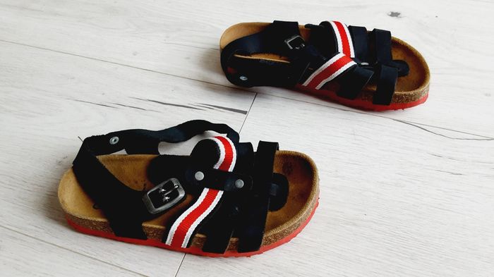 Chaussures mixte garçon fille sandales été marine et rouge Gémo pointure 30 - photo numéro 3