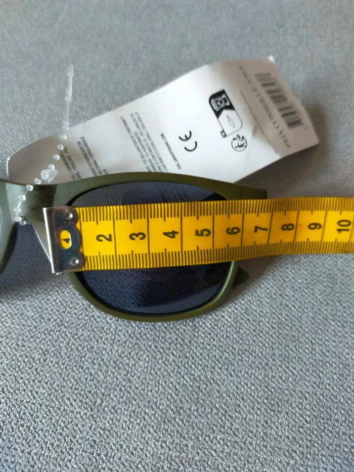 Lunettes de soleil vert kaki – neuves avec étiquette - photo numéro 7