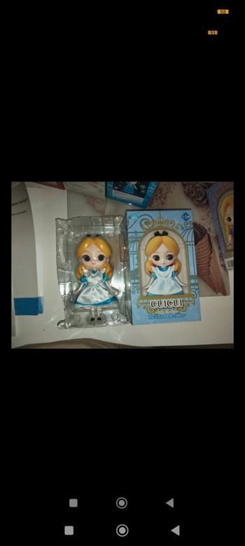 Poupée Disney Japon rare Alice au pays des merveilles