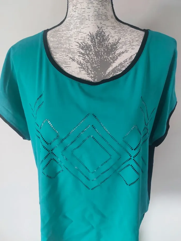 Haut "Camaïeu " - photo numéro 2