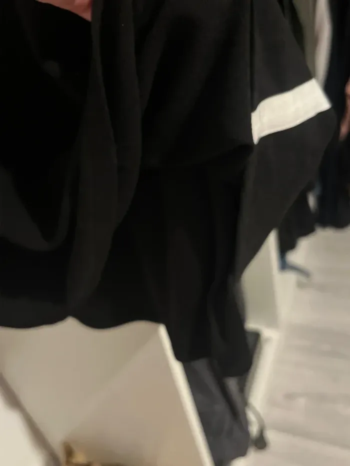 Robe noir bande blanche doublure - photo numéro 5
