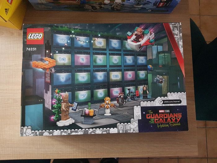 Lego 76231 calendrier Marvel - photo numéro 2