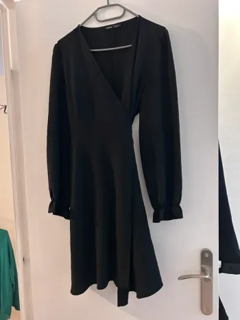 Robe manche longue noire taille L