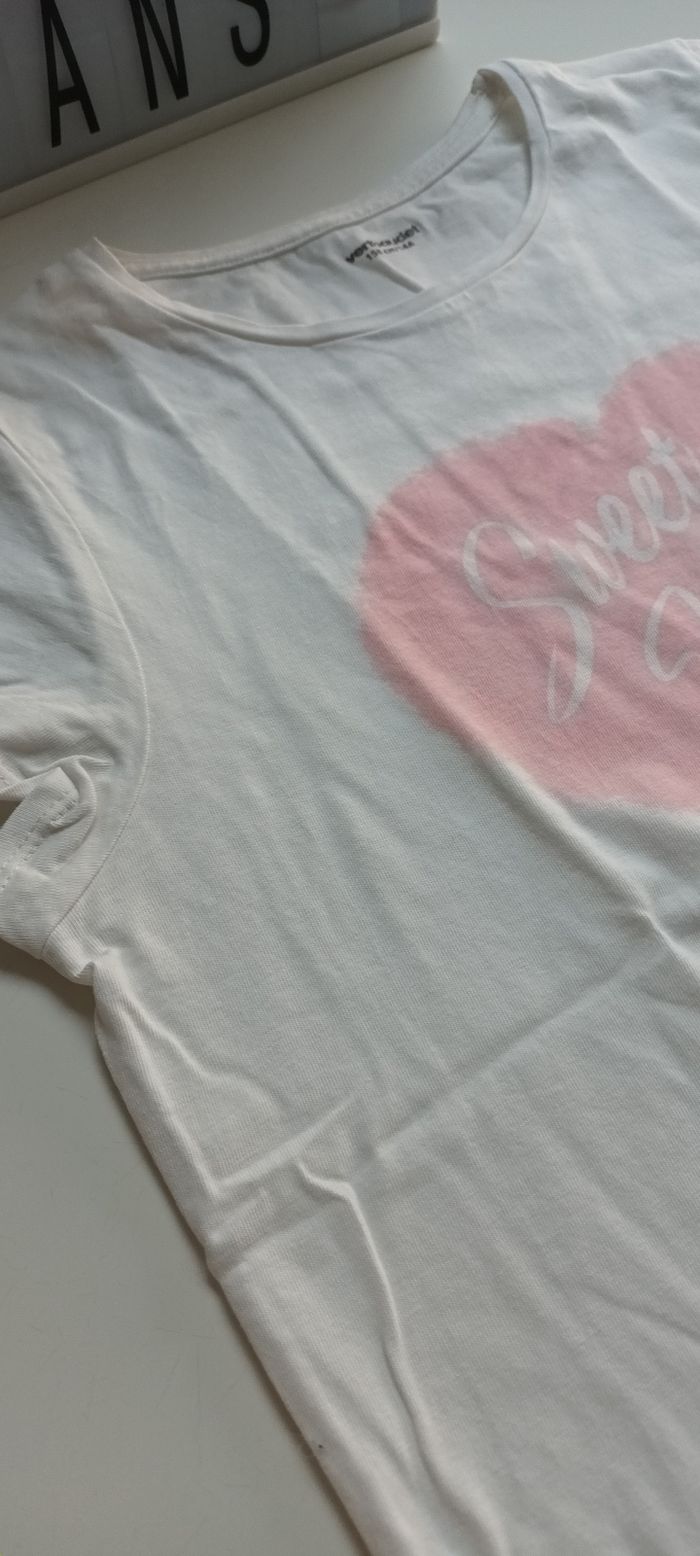 T-shirt blanc motif coeur - photo numéro 3