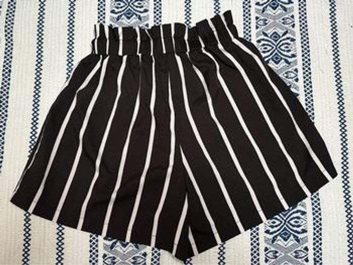 Ensemble short et petit haut - photo numéro 4