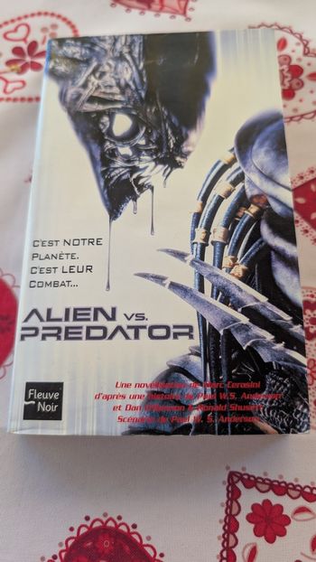Roman de poche Alien Vs Predator