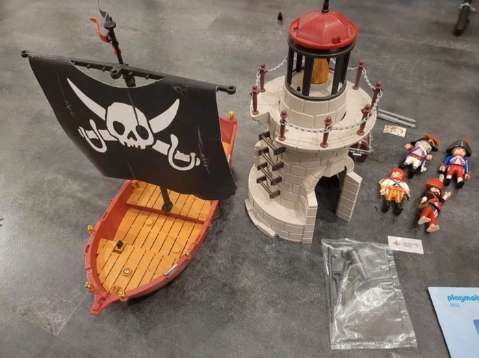 Chaloupe de pirate et phare playmobil 9522 - photo numéro 4