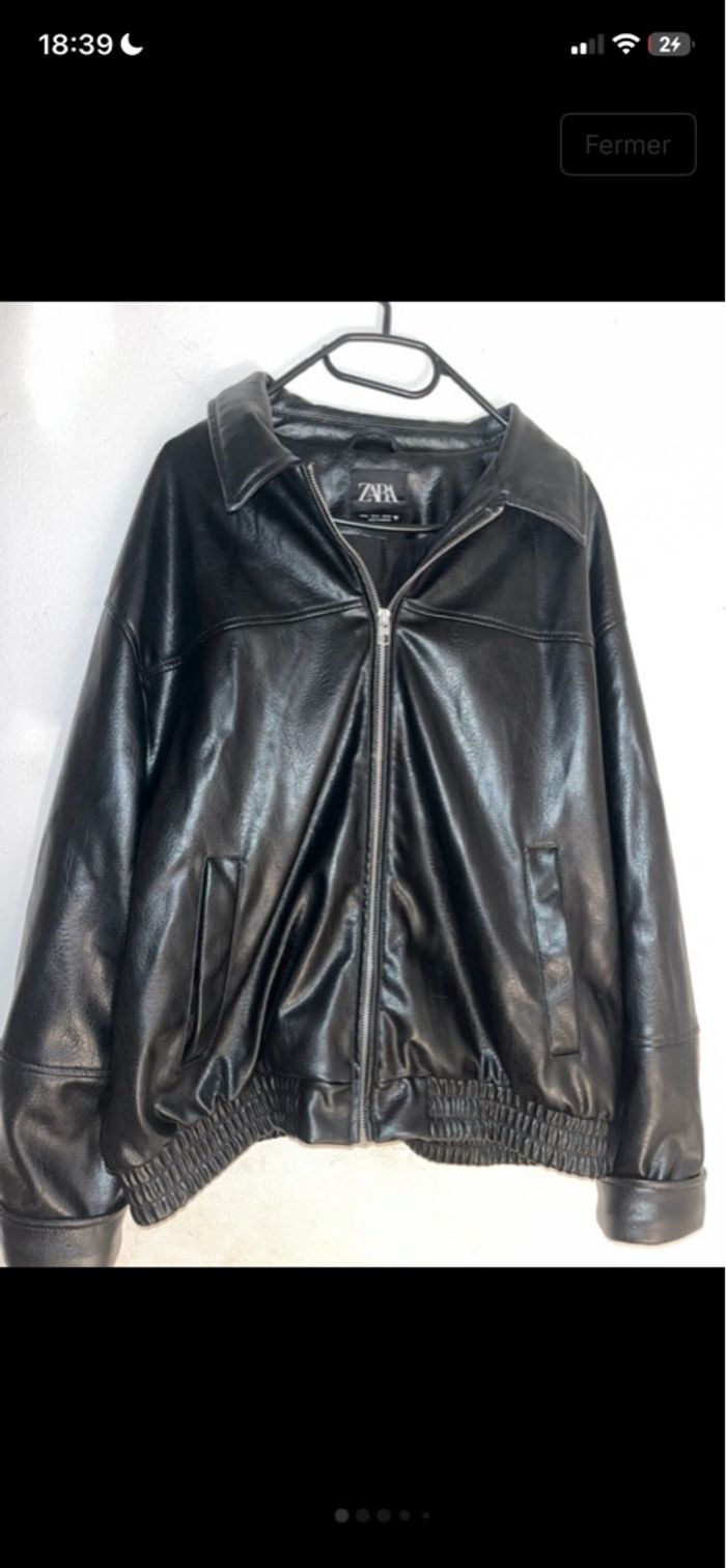 veste en similicuir Stradivarius Zara taille M