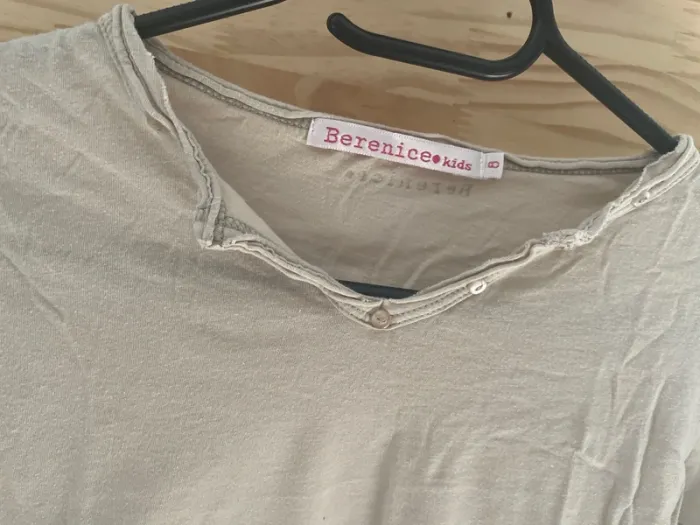 Très joli t-shirt hiver fille 8 ans - photo numéro 2