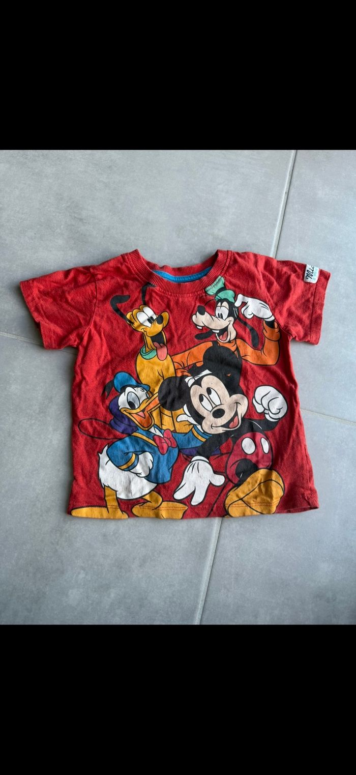 Tee shirt manches courtes Mickey et ses amis