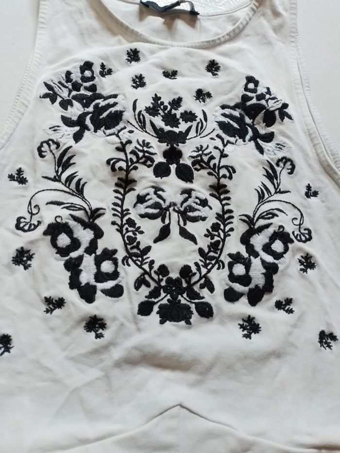 Débardeur femme croq top blanc motif fleurs noires - photo numéro 7