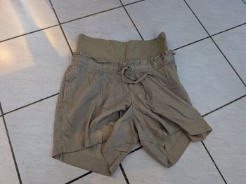 Short de grossesse taille M