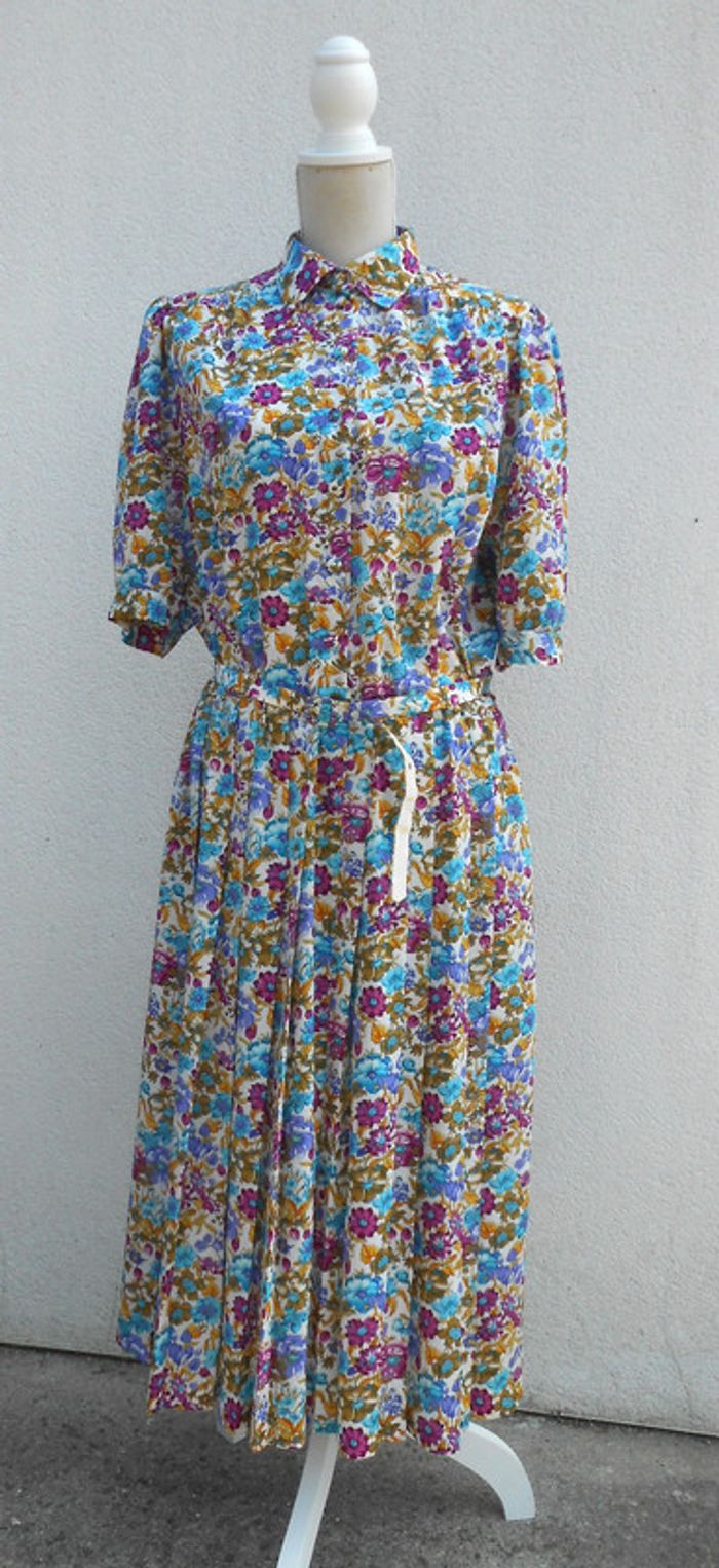 Robe plissé vintage à fleurs