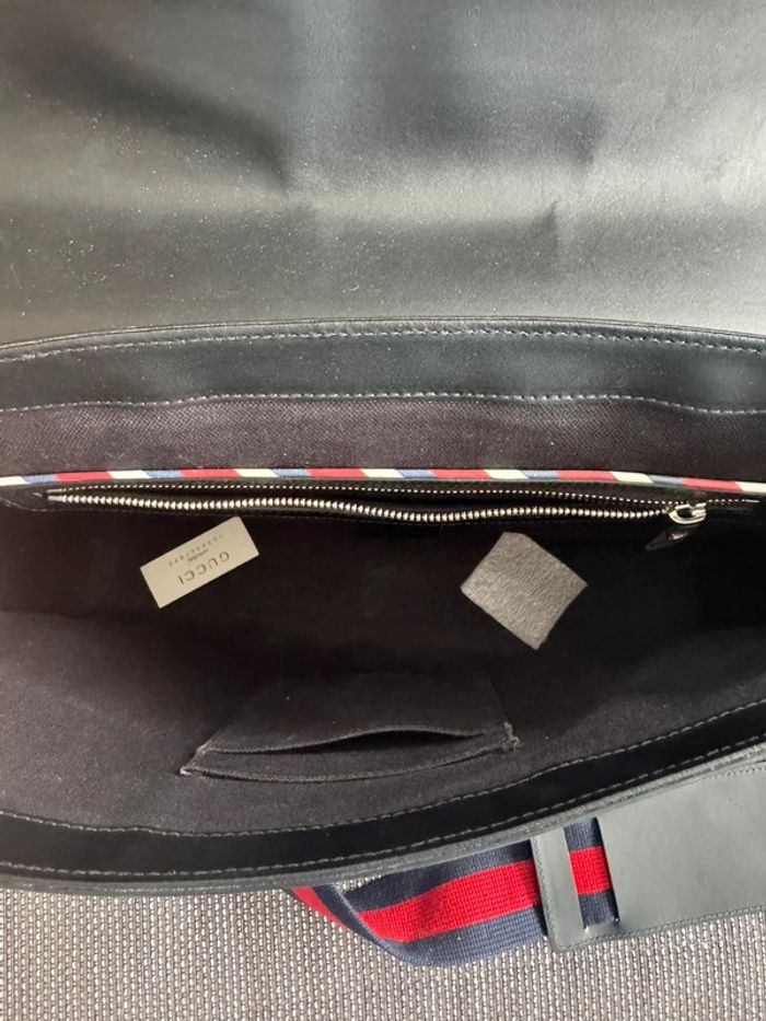 Sac bandoulière Gucci GG Suprême en cuir - photo numéro 9