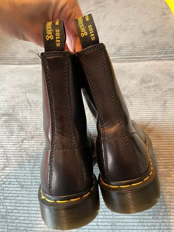 Chaussures Dr Martens 1460 limitée / taille 37 - photo numéro 3