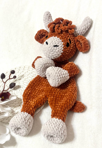 🐂✨ Doudou taureau au crochet 🧶💛