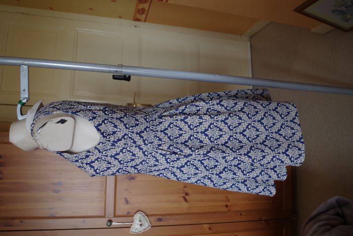 Robe ISKA  London T 42 - photo numéro 3