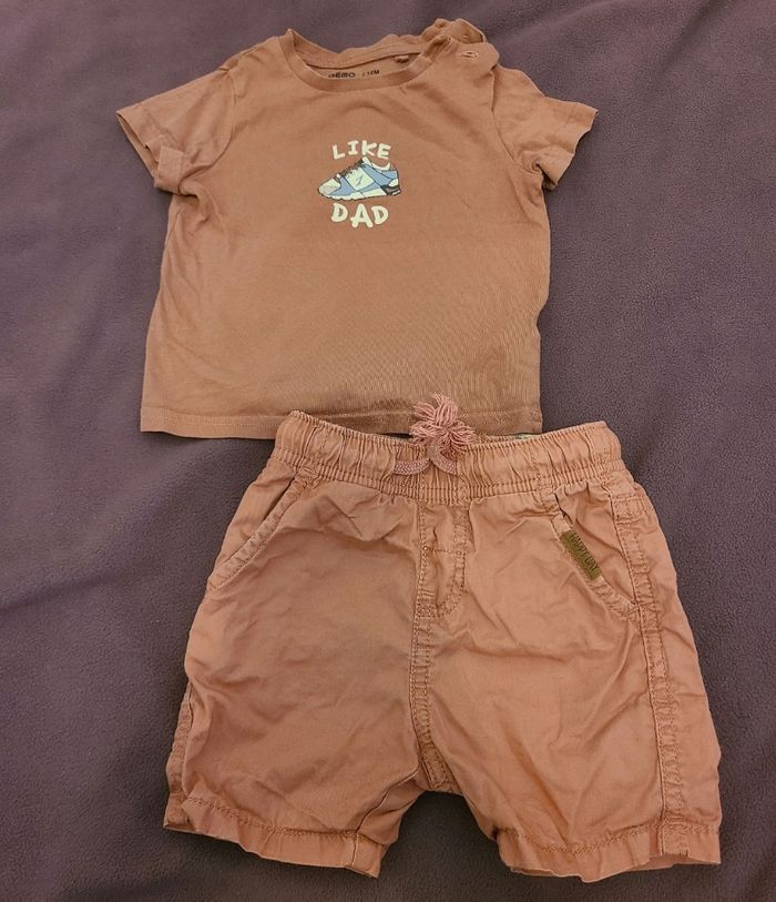 Ensemble gémo 12 mois très bon état.