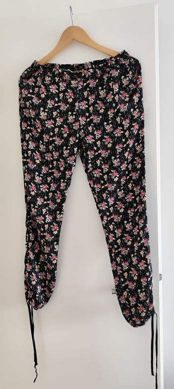 tres jolie pantalon leger pyjama taille 36 etam avec poche