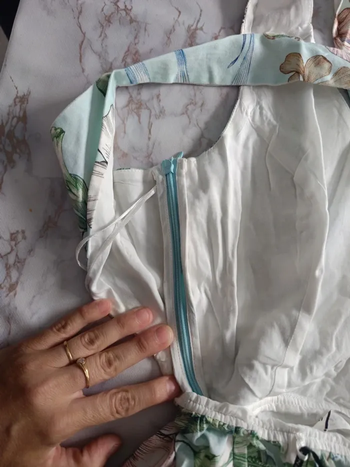 Robe Naf Naf t34 Fleurie - photo numéro 4