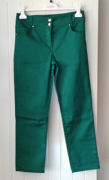 Pantalon femme taille 40 – effet huilé vert sapin