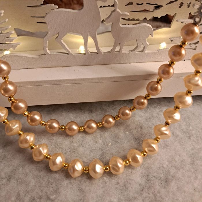 Collier bleu royal dentelle avec perles beige crème - photo numéro 4