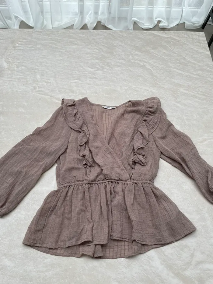 Blouse à volant - photo numéro 4
