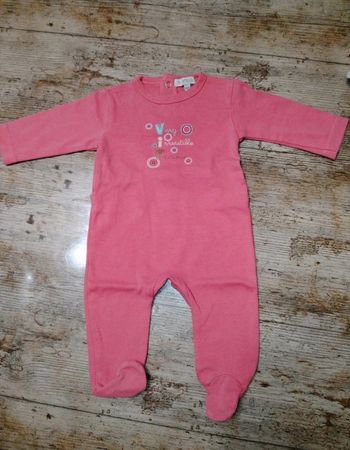 Joli pyjamas / grenouillère en coton fille 3 mois