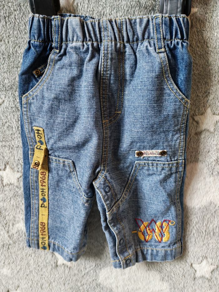 Lot pantalon jeans 6 mois - photo numéro 4
